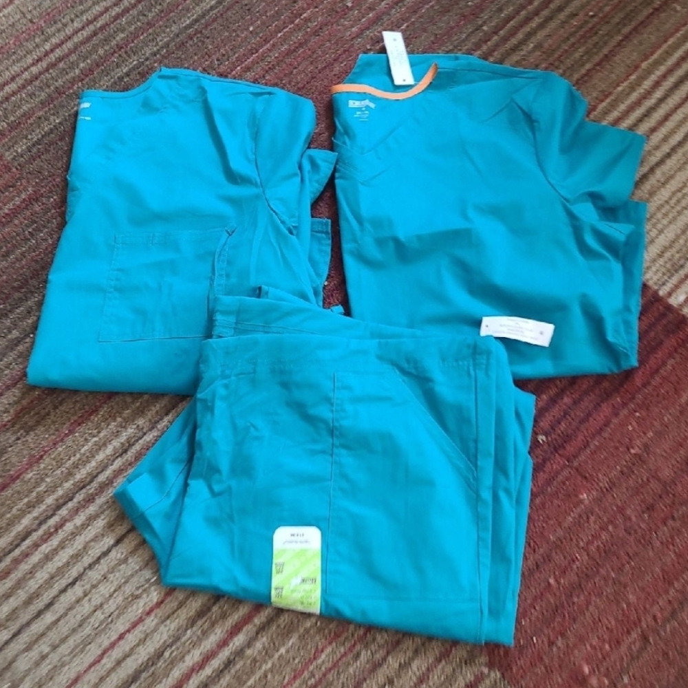 Teal Scrub Set - Picture 1 of 5